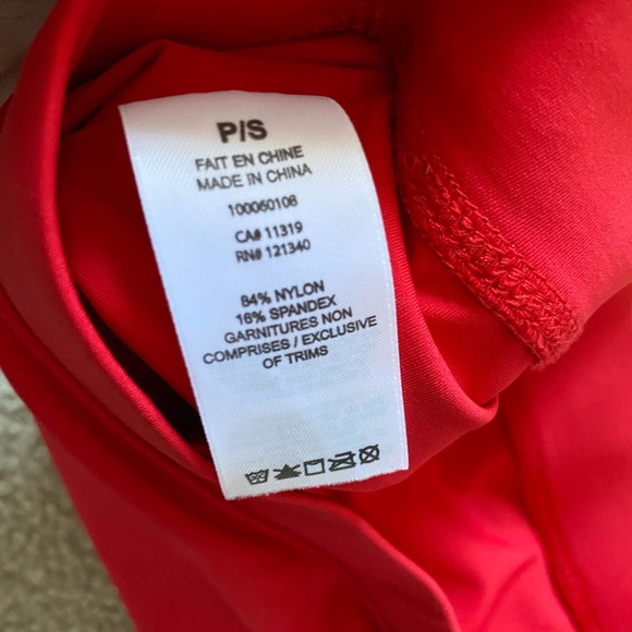 Single shoulder slit Garage crop top/bandeau - Picture 3 of 3